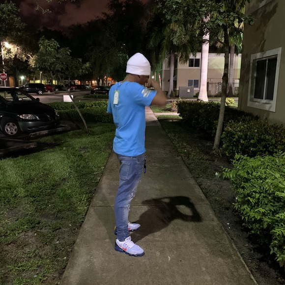 Meet your Posher, Kyle - Picture 1 of 1